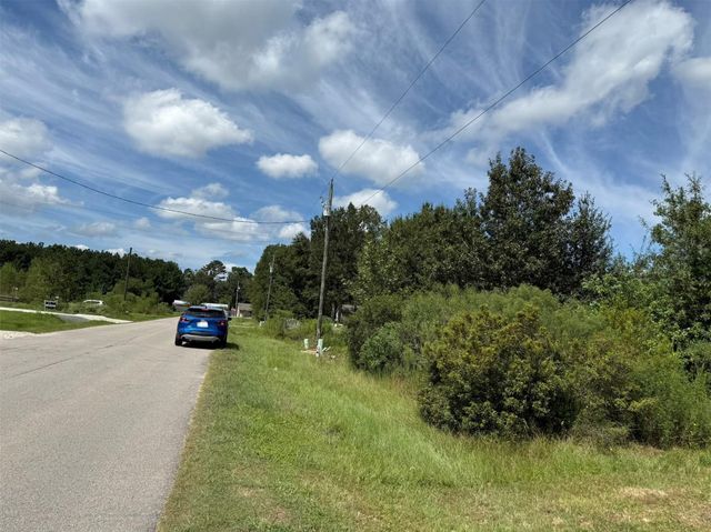 69 County Road 3404, Cleveland, TX 77327