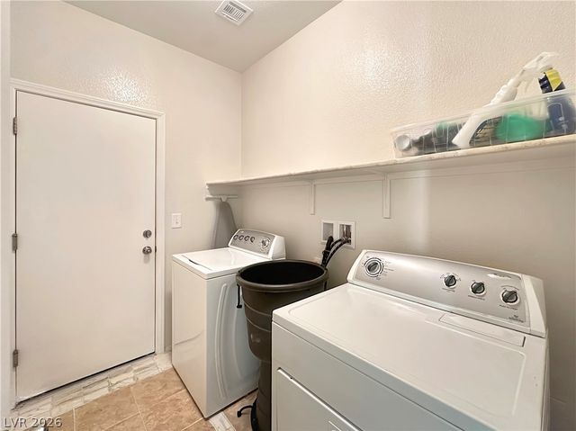 976 Aspen Cliff Drive, Henderson, NV 89011