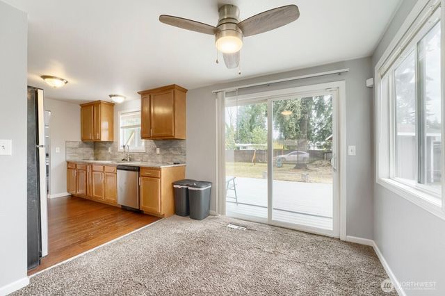 715 Johns Rd E, Parkland, WA 98445