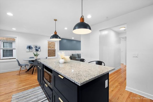 6322 N Monticello Avenue, Chicago, IL 60659