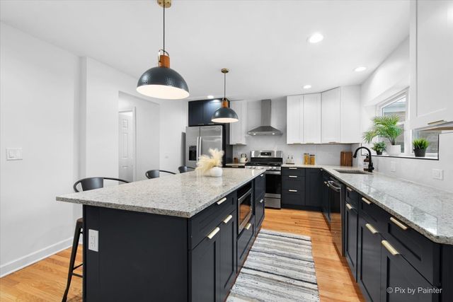 6322 N Monticello Avenue, Chicago, IL 60659