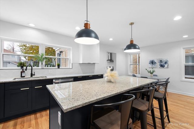 6322 N Monticello Avenue, Chicago, IL 60659