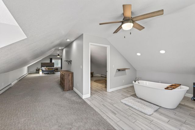 903 Logan Avenue N, Minneapolis, MN 55411