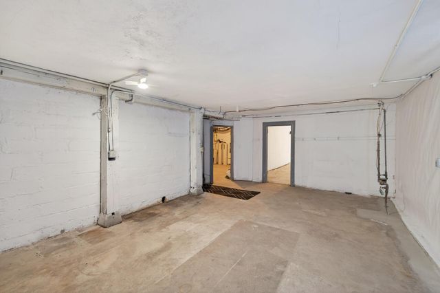 903 Logan Avenue N, Minneapolis, MN 55411