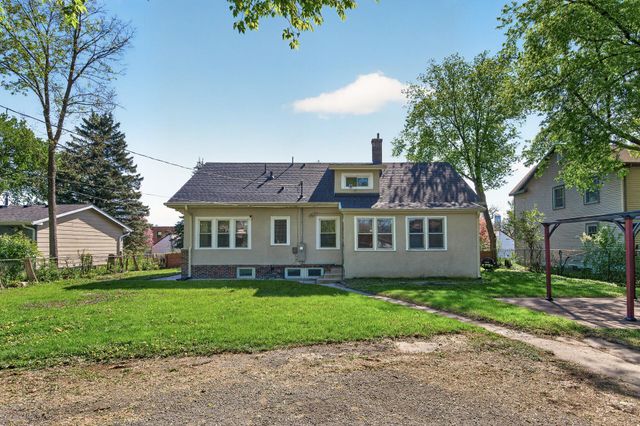 903 Logan Avenue N, Minneapolis, MN 55411