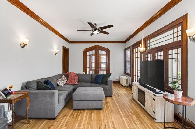 903 Logan Avenue N, Minneapolis, MN 55411