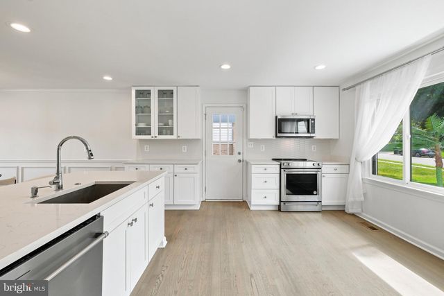 3 MICHELE CT, Gaithersburg, MD 20878