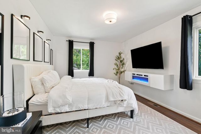 3 MICHELE CT, Gaithersburg, MD 20878