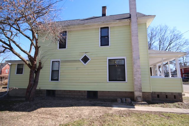 114 W Park Street, Vicksburg Vllg, MI 49097
