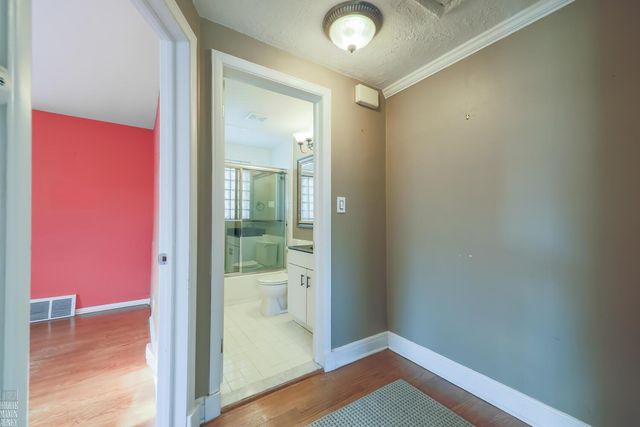 22961 Allen Road, Saint Clair Shores, MI 48080