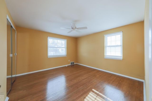 22961 Allen Road, Saint Clair Shores, MI 48080