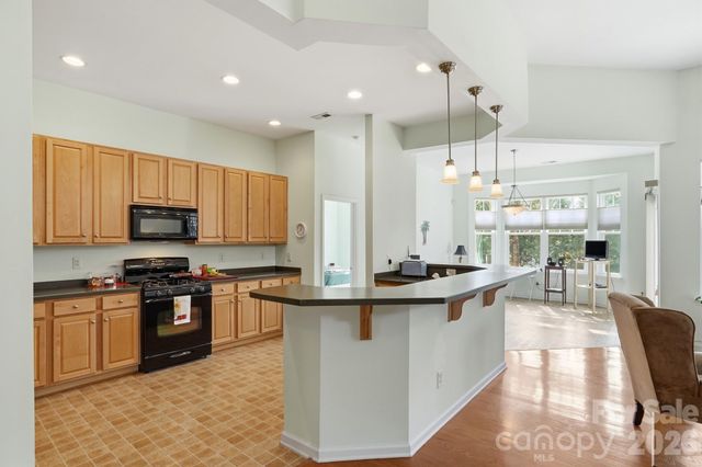 1038 Kensrowe Lane, Matthews, NC 28104