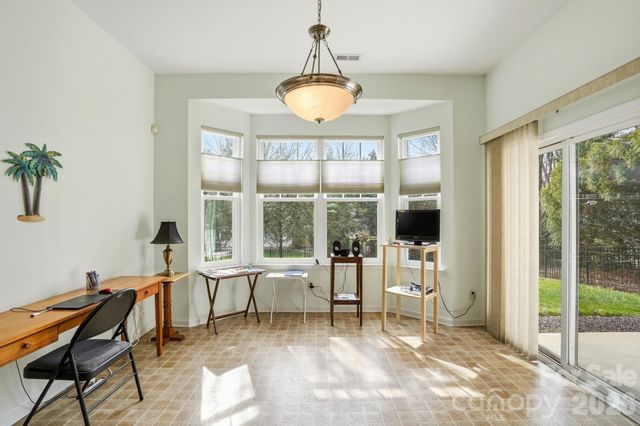 1038 Kensrowe Lane, Matthews, NC 28104