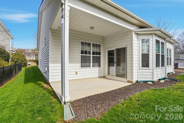 1038 Kensrowe Lane, Matthews, NC 28104