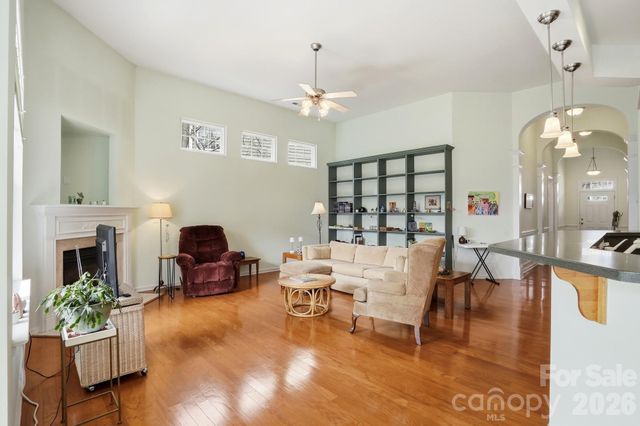 1038 Kensrowe Lane, Matthews, NC 28104