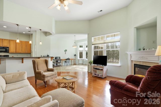 1038 Kensrowe Lane, Matthews, NC 28104