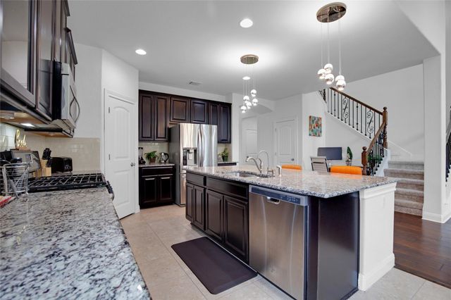 5724 Siragusa DR, Bee Cave, TX 78738