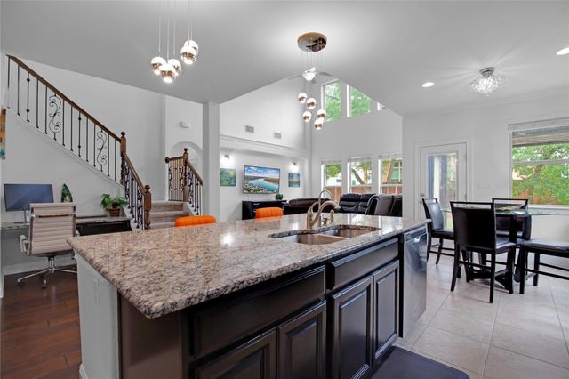 5724 Siragusa DR, Bee Cave, TX 78738