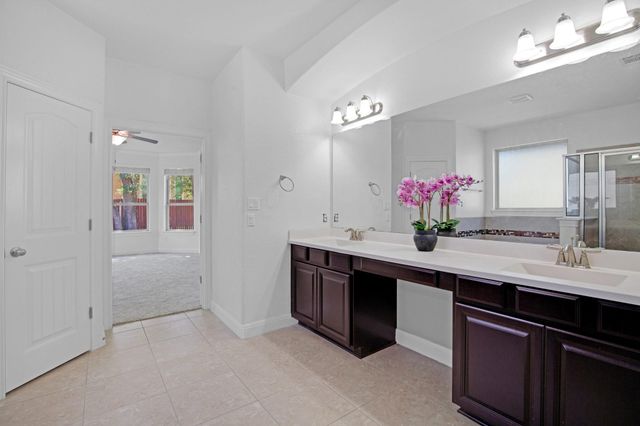 5724 Siragusa DR, Bee Cave, TX 78738