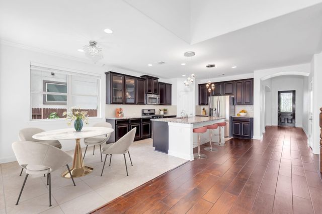 5724 Siragusa DR, Bee Cave, TX 78738