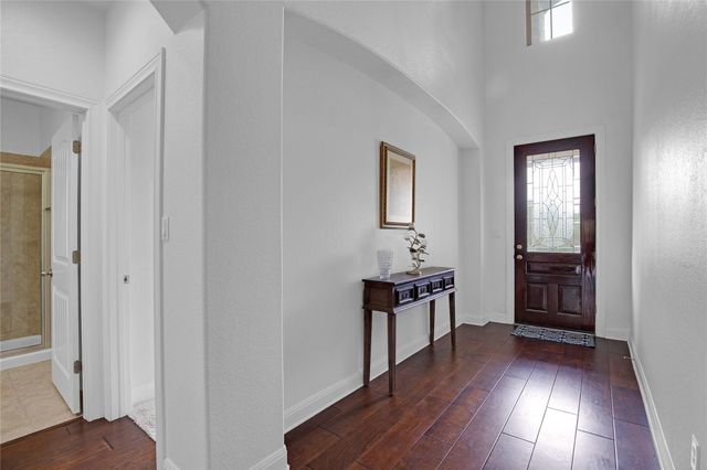 5724 Siragusa DR, Bee Cave, TX 78738