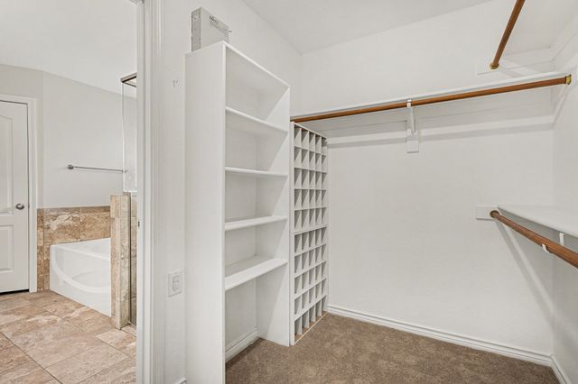 533 Shady Oaks Trail, Burleson, TX 76028