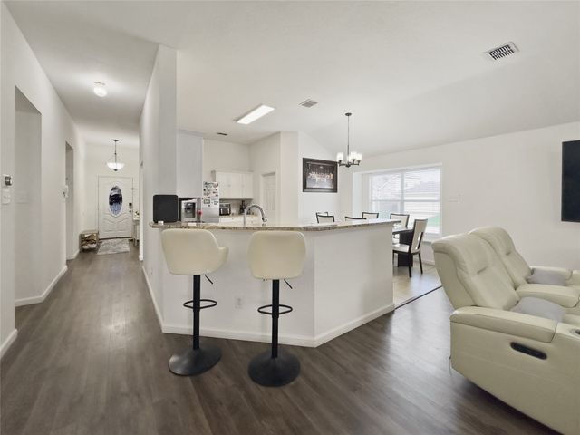 2823 Brookhurst Drive, Grand Prairie, TX 75052