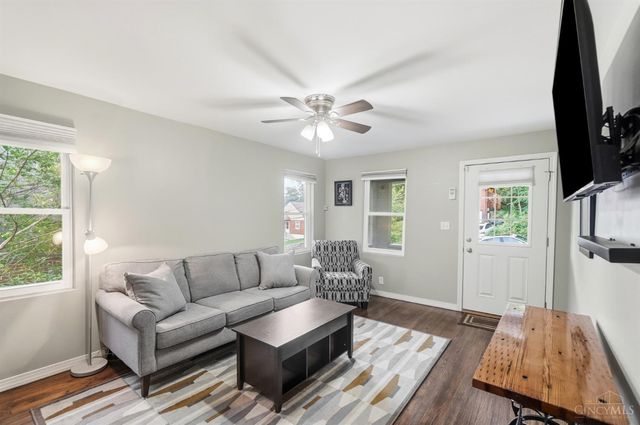 6937 Vinewood Avenue, Columbia Twp, OH 45227