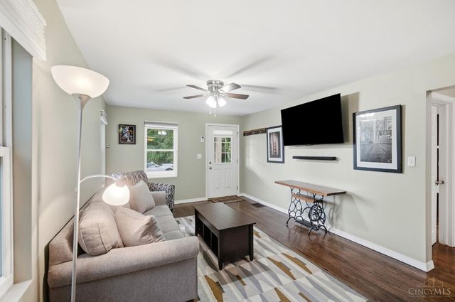 6937 Vinewood Avenue, Columbia Twp, OH 45227