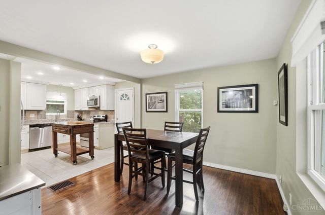6937 Vinewood Avenue, Columbia Twp, OH 45227