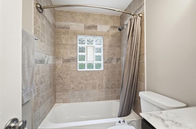 6937 Vinewood Avenue, Columbia Twp, OH 45227