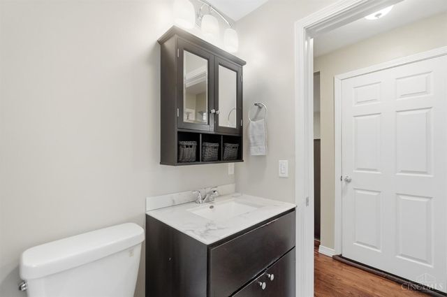 6937 Vinewood Avenue, Columbia Twp, OH 45227