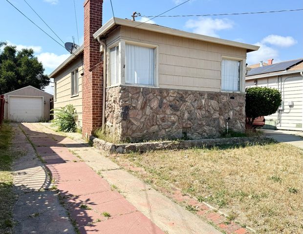 2015 80th Avenue, Oakland, CA 94621