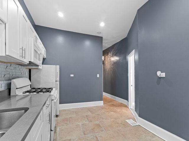 7622 S Normal Avenue, Chicago, IL 60620