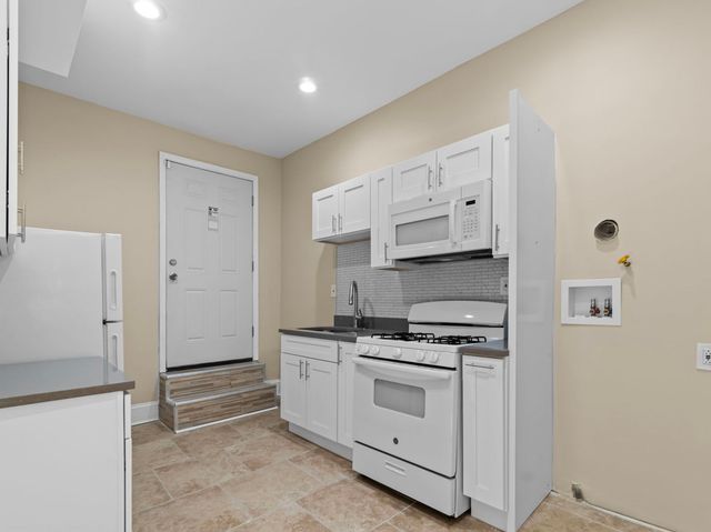 7622 S Normal Avenue, Chicago, IL 60620