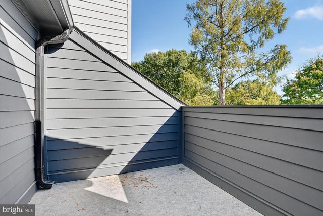 1615 N WAKEFIELD ST, Arlington, VA 22207