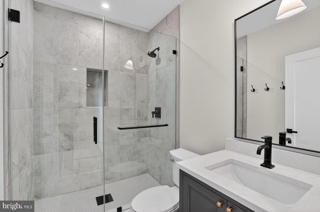 1615 N WAKEFIELD ST, Arlington, VA 22207