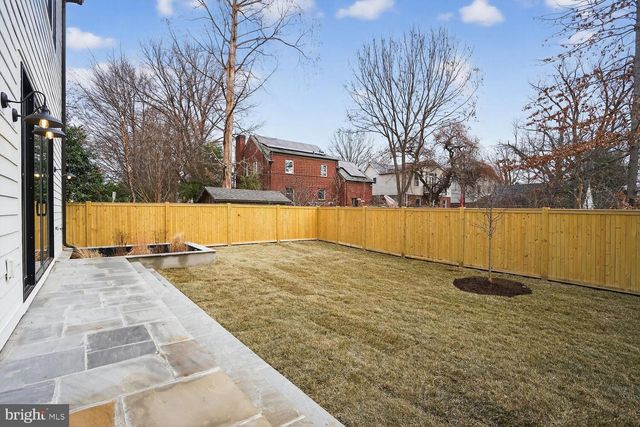 1615 N WAKEFIELD ST, Arlington, VA 22207