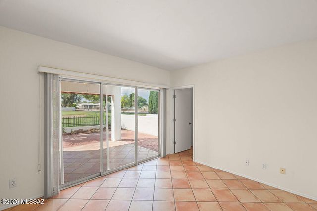 6872 E Calle De Oro, Tucson, AZ 85715