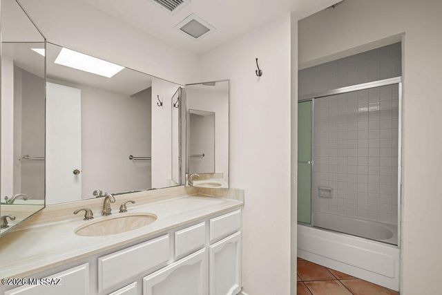 6872 E Calle De Oro, Tucson, AZ 85715