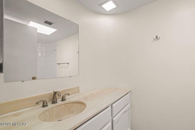 6872 E Calle De Oro, Tucson, AZ 85715