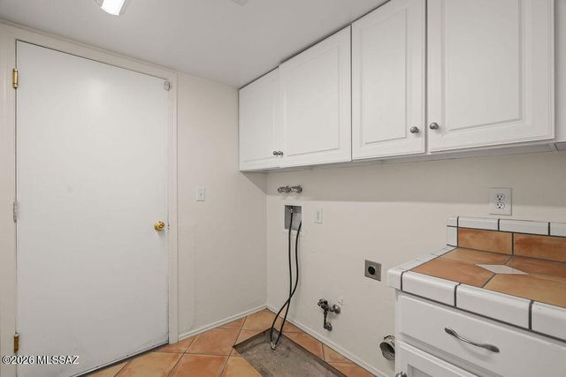 6872 E Calle De Oro, Tucson, AZ 85715