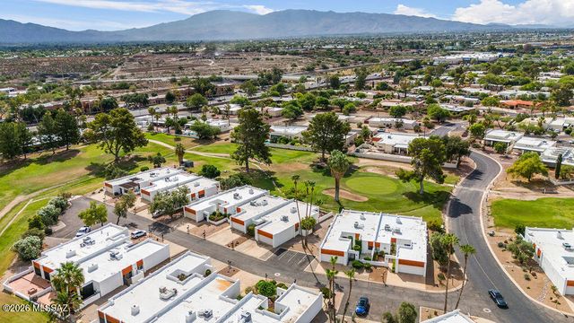 6872 E Calle De Oro, Tucson, AZ 85715