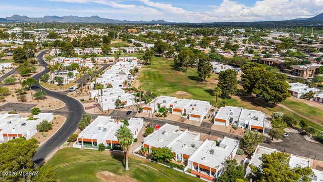 6872 E Calle De Oro, Tucson, AZ 85715