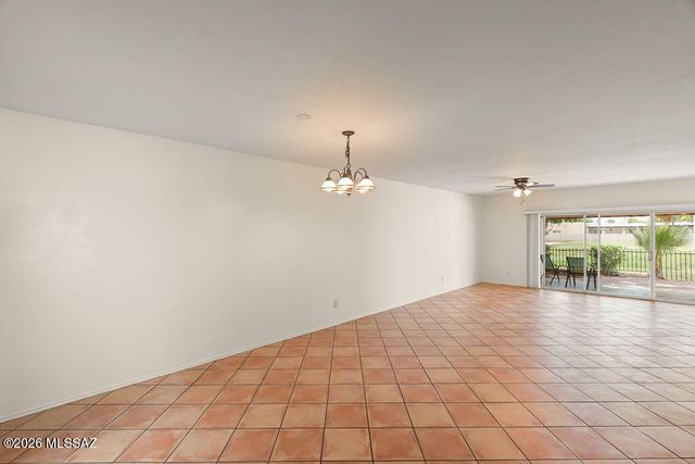 6872 E Calle De Oro, Tucson, AZ 85715