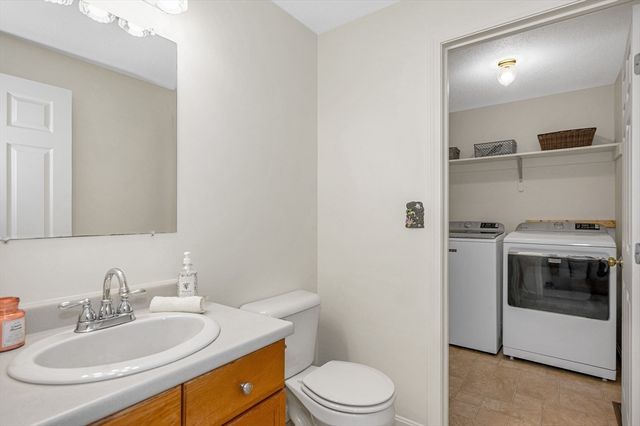 5 Ridge Road, Tyngsborough, MA 01879