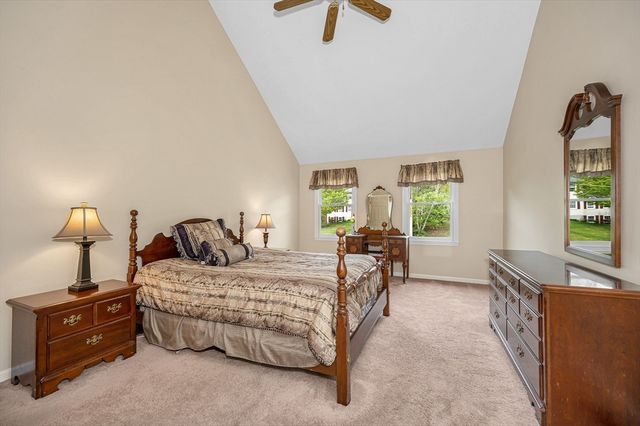 5 Ridge Road, Tyngsborough, MA 01879