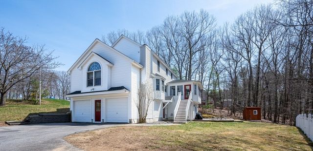 5 Ridge Road, Tyngsborough, MA 01879