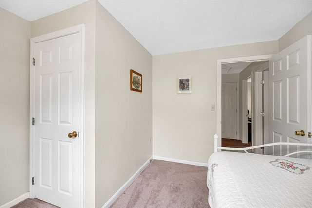 5 Ridge Road, Tyngsborough, MA 01879