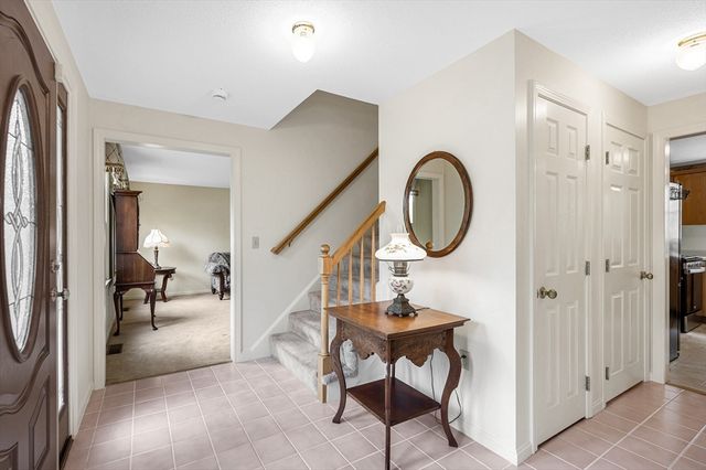 5 Ridge Road, Tyngsborough, MA 01879